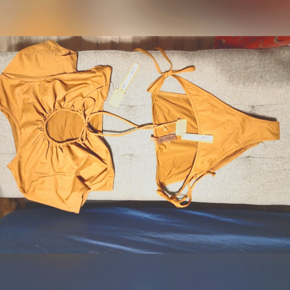 SKIMS 2X bikini set
